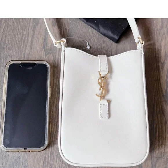 YSL Saint Laurent Cross Body Bag - Picture 2 of 6